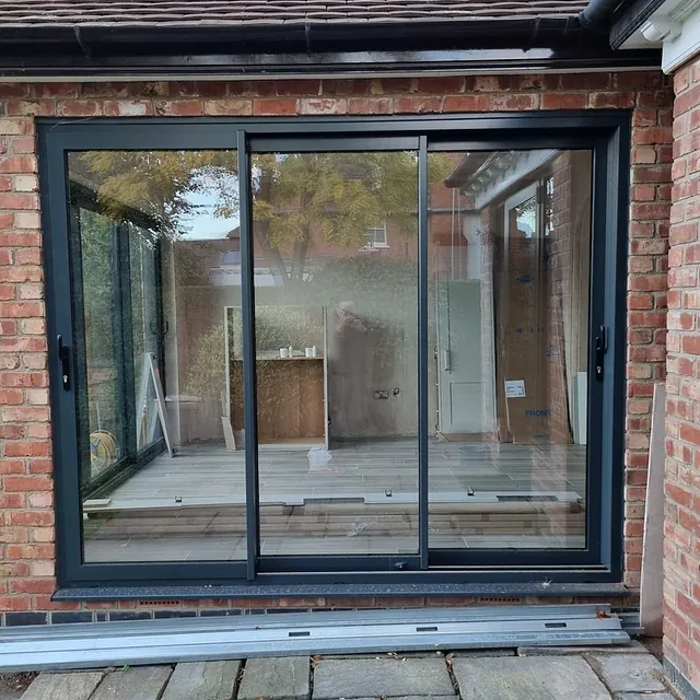 Sliding Door